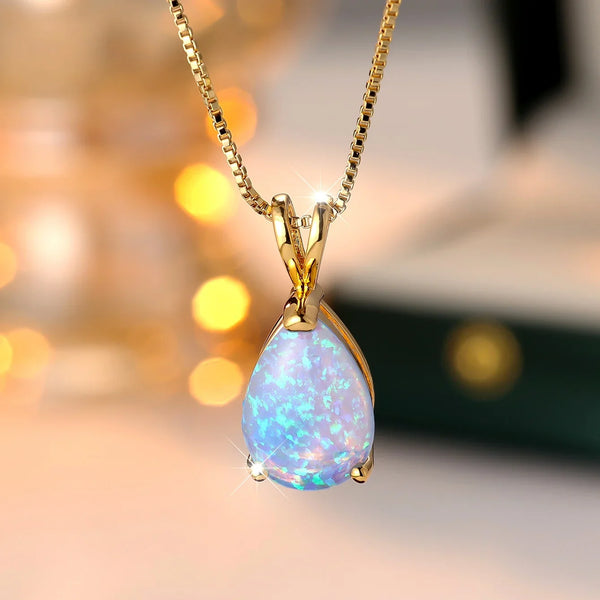 Collier pendentif en or larme d'opale