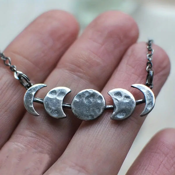Collier Cycle Lunaire Vintage en Argent