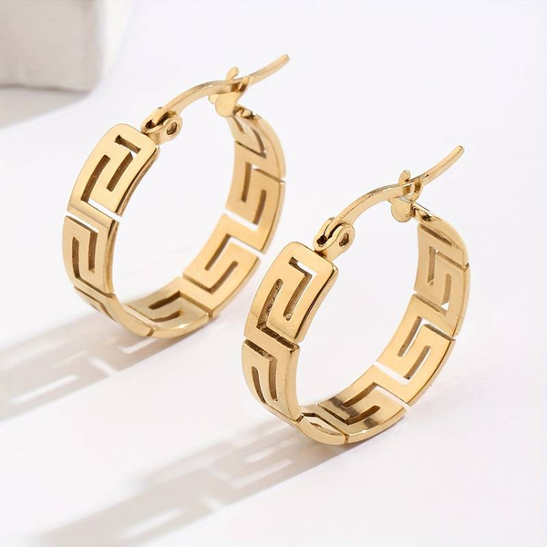Boucles d'oreilles créoles dorées vintage ajourées